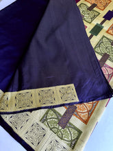 Load image into Gallery viewer, Royal Quatrefoil Sari