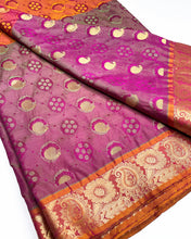 Load image into Gallery viewer, Mulberry Pink Banarasi Sari