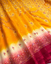 Load image into Gallery viewer, Sun Burst Chunri Sari