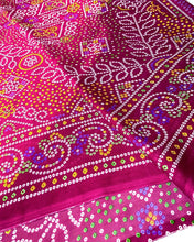 Load image into Gallery viewer, Rose Garnet Chunri Sari