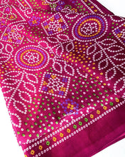 Load image into Gallery viewer, Rose Garnet Chunri Sari