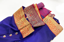 Load image into Gallery viewer, Violet Pansy Banarasi Silk Sari
