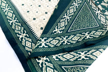 Load image into Gallery viewer, Emerald Ikat Silk Sari