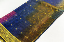 Load image into Gallery viewer, Peacocks Tail Organza Sari