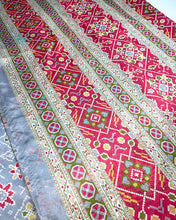 Load image into Gallery viewer, Light Silver Rose Sari
