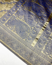 Load image into Gallery viewer, Antique Fuchsia Sari
