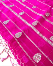 Load image into Gallery viewer, Persian Rose Pink Sari
