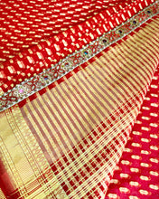 Load image into Gallery viewer, Golden Blitz Silk Sari
