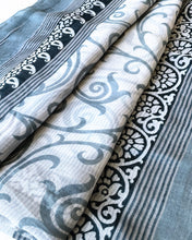 Load image into Gallery viewer, Spirally Summer Cotton Sari
