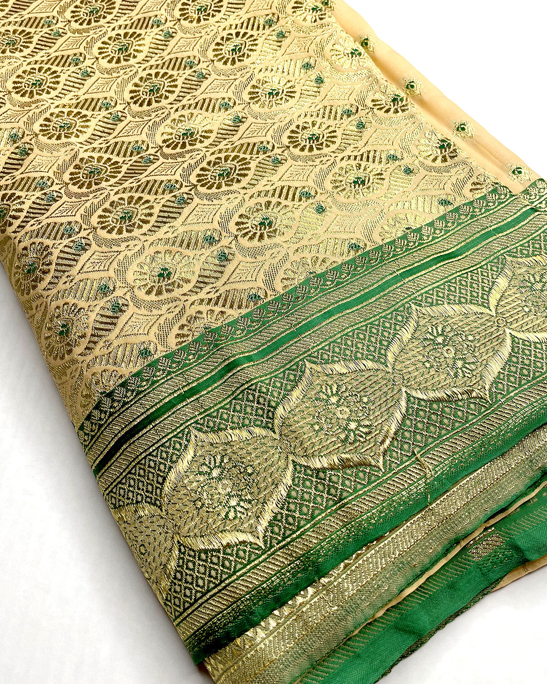 Soft Glow Sari