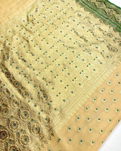 Load image into Gallery viewer, Soft Glow Sari
