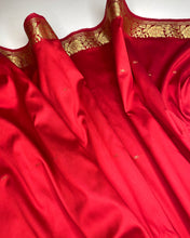 Load image into Gallery viewer, Bright Red Banarasi Sari
