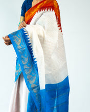 Load image into Gallery viewer, Temple Zephyr Sari
