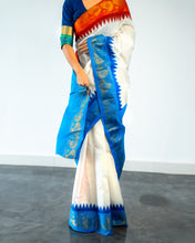 Load image into Gallery viewer, Temple Zephyr Sari
